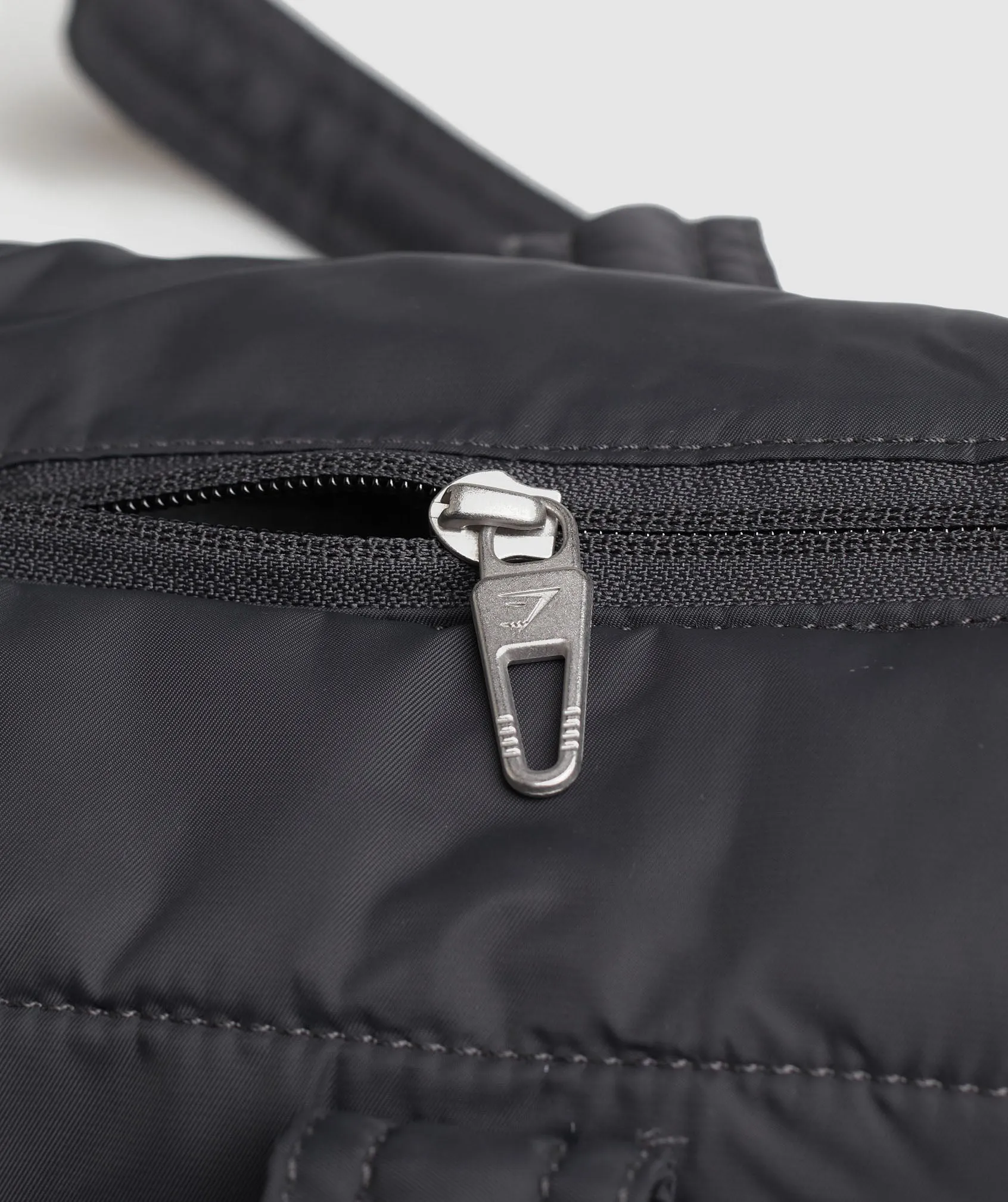 Gymshark Premium Lifestyle Mini Barrel Bag - Onyx Grey